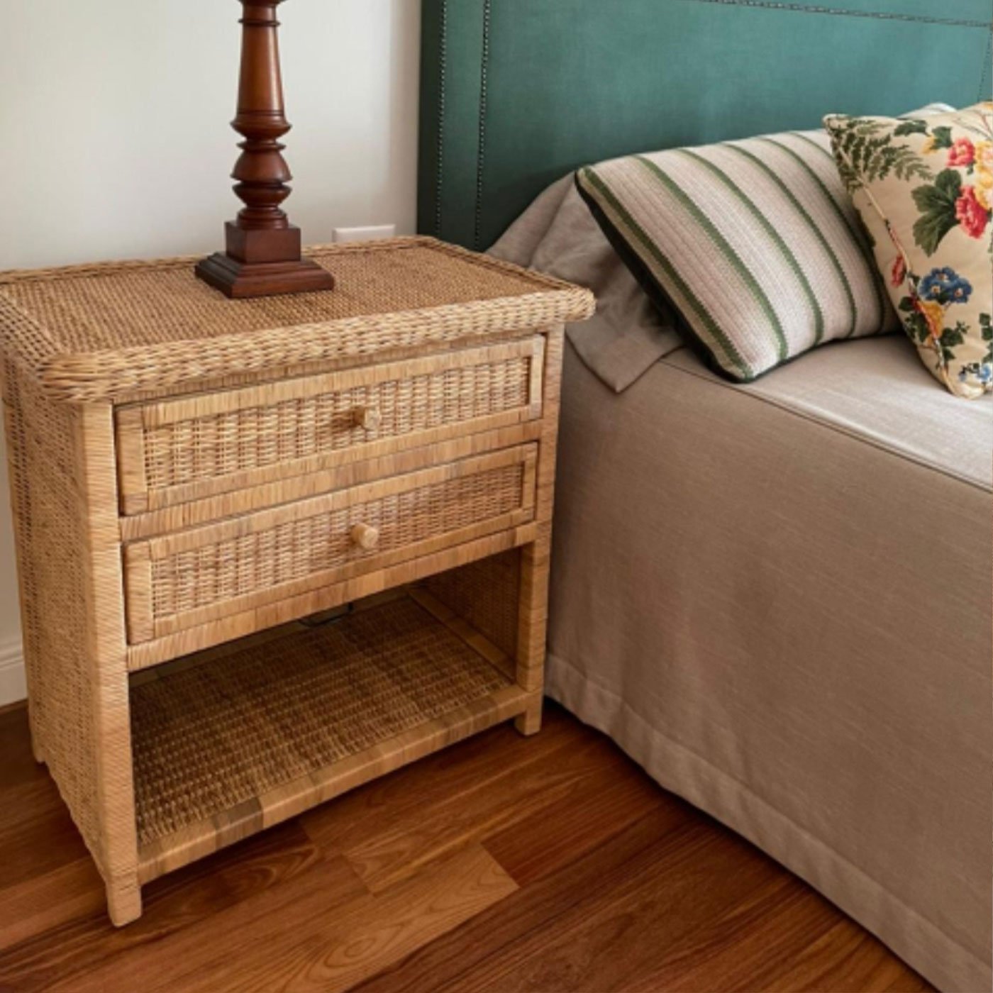 mesa de cabeceira rl